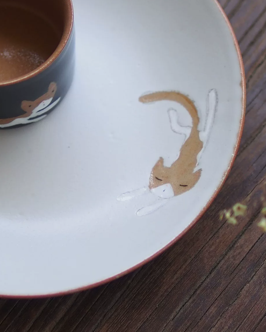 Lazy Cat Underglaze Dinner Plate